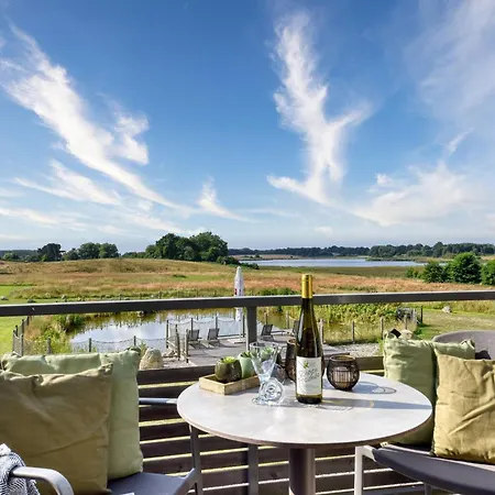 Grasmuecke 09 Im Wreecher Idyll Ruegen By Ruyastay Apartment